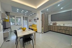 Appartamento 3 camere 2 bagni completamente ristrutturato Appartamento 3 camere 2 bagni completamente ristrutturato