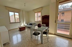 In palazzina comoda a tutti i servizi appartamento due camere